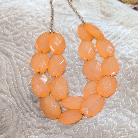 Jewelry - Peach/Salmon Color Beaded Plastic/Acrylic Statement Necklace